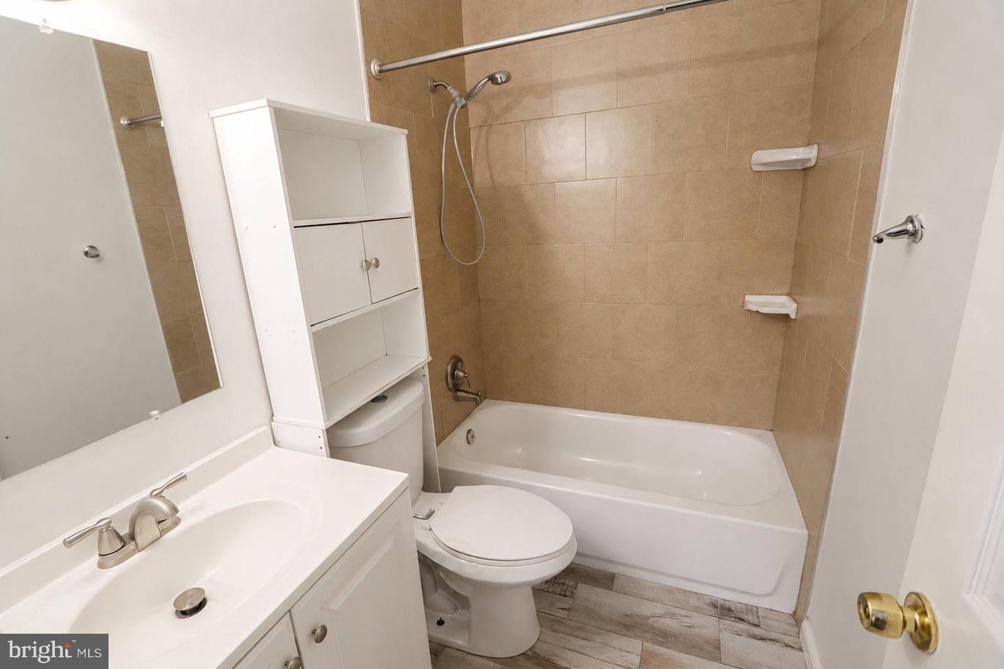367 Linden Ct Property Photo 28