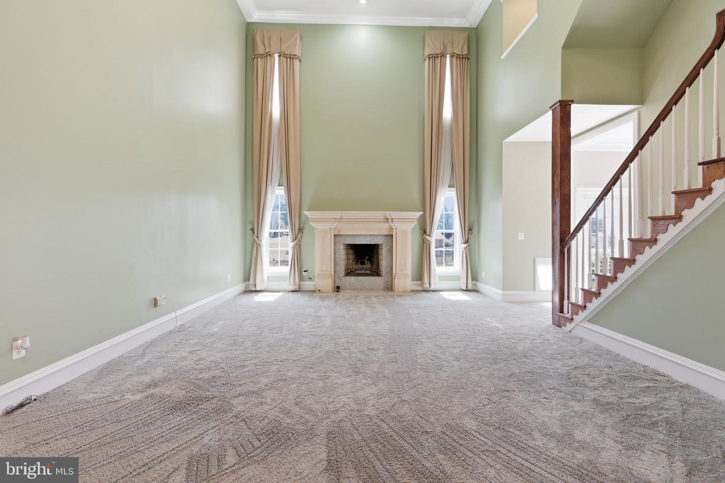 8813 Oak Leaf Dr Property Photo 10