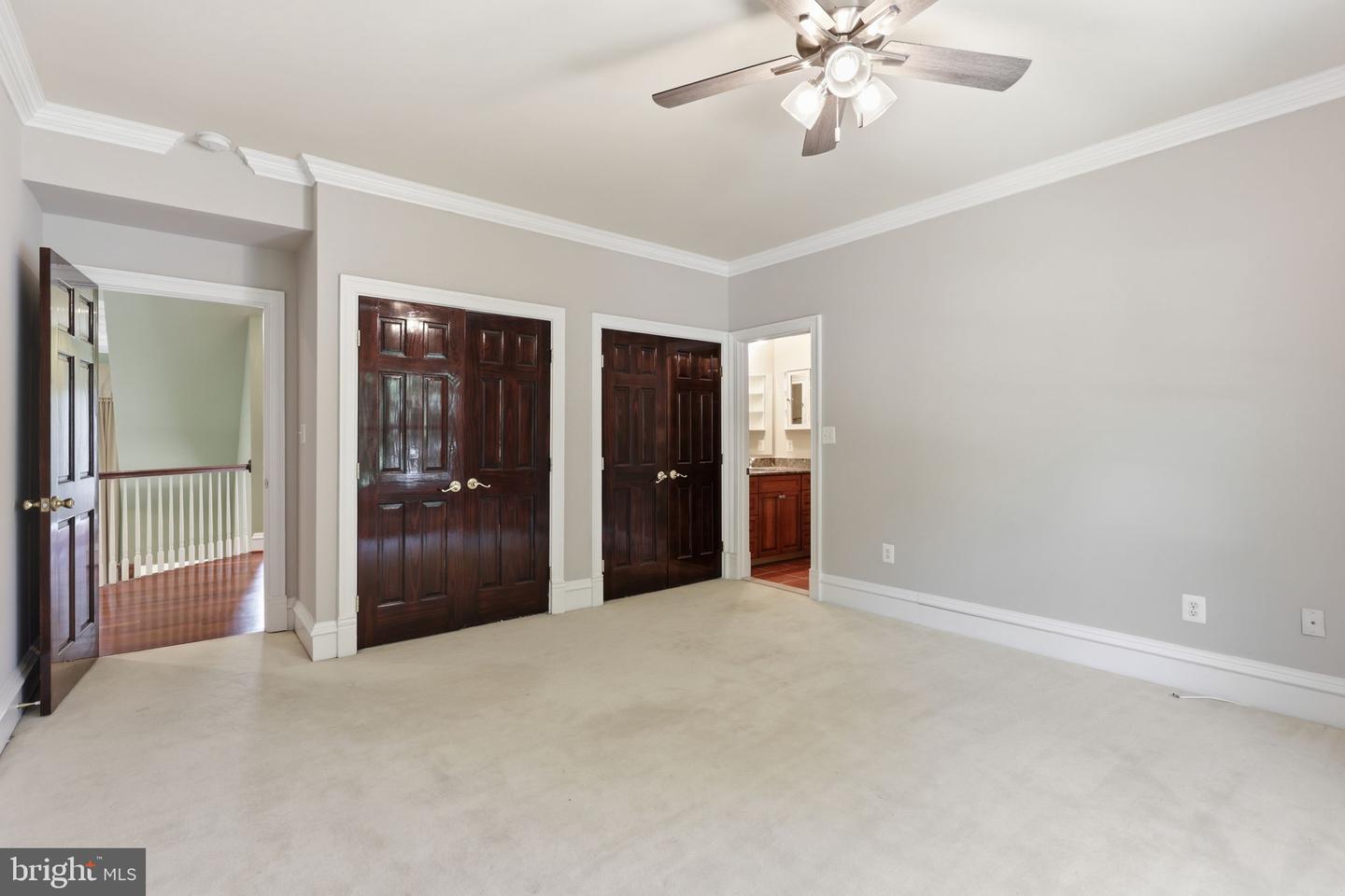 8813 Oak Leaf Dr Property Photo 27