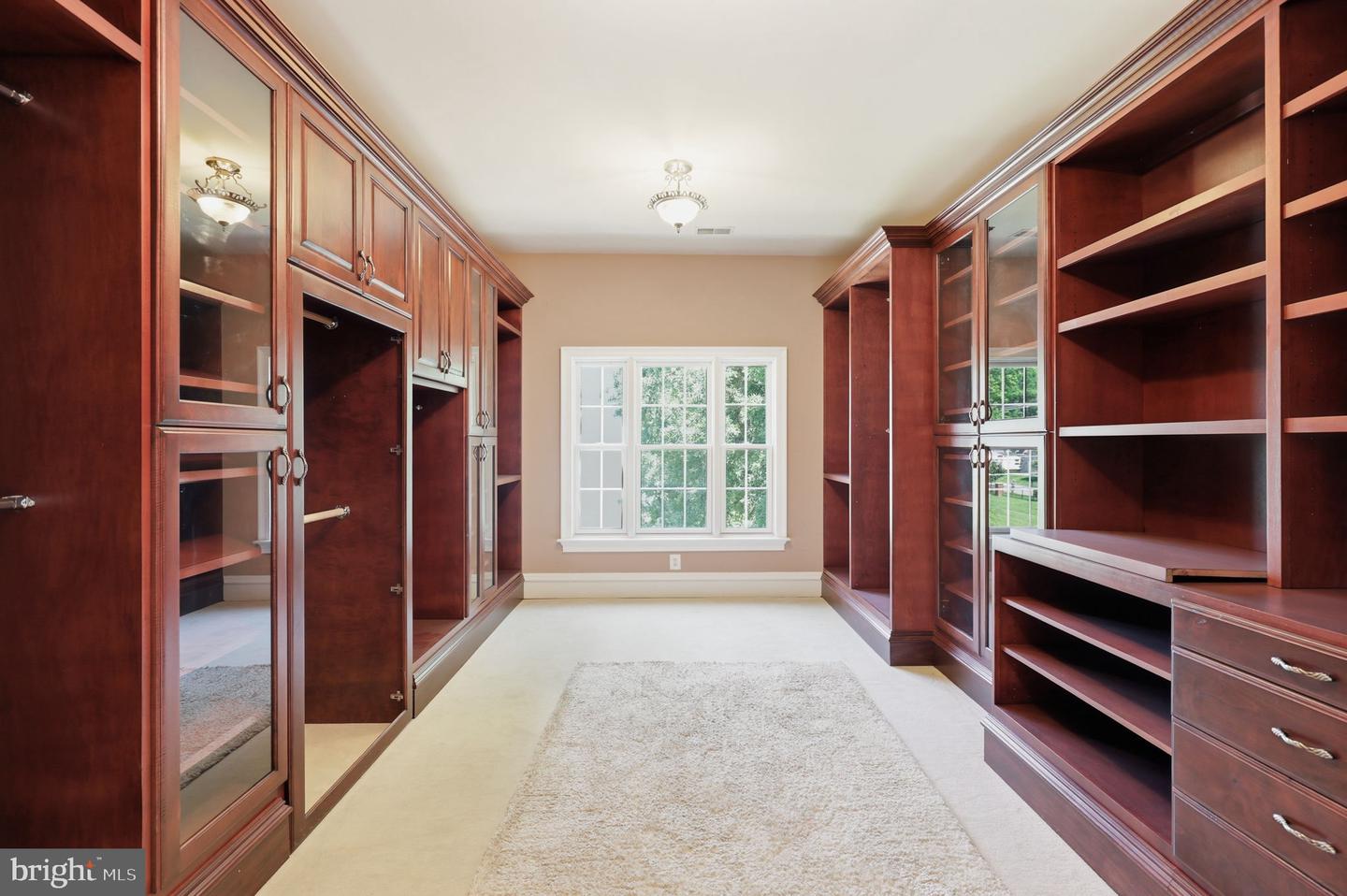 8813 Oak Leaf Dr Property Photo 36