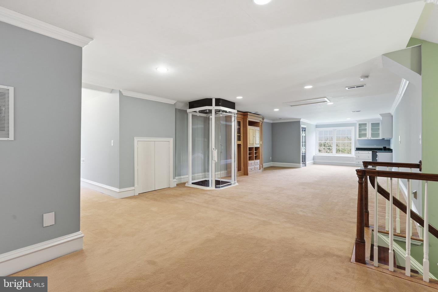 8813 Oak Leaf Dr Property Photo 37