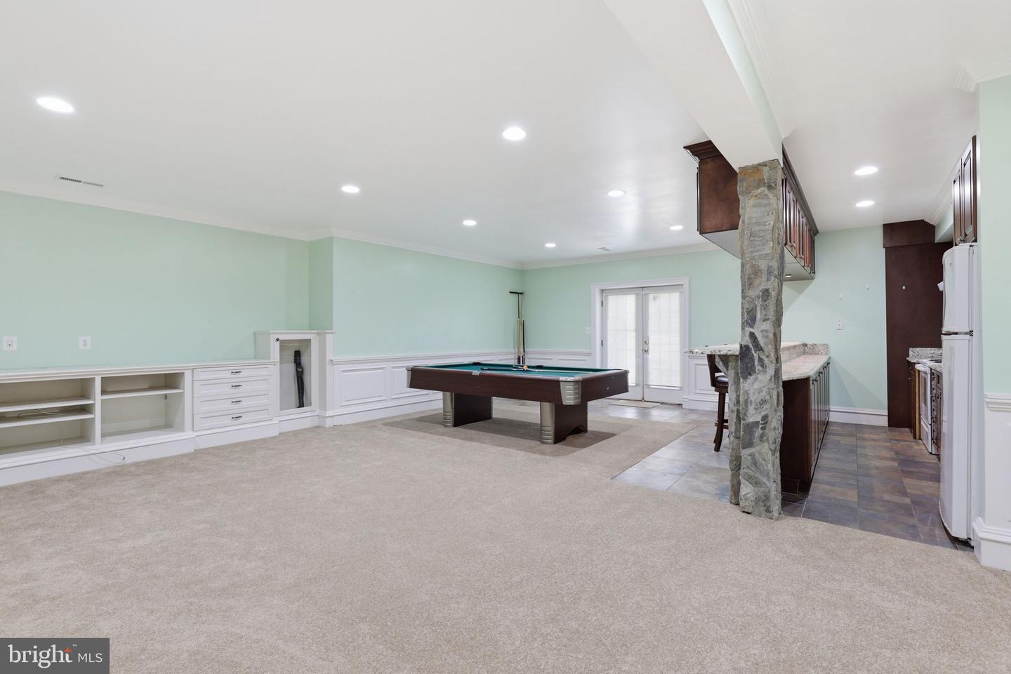 8813 Oak Leaf Dr Property Photo 45