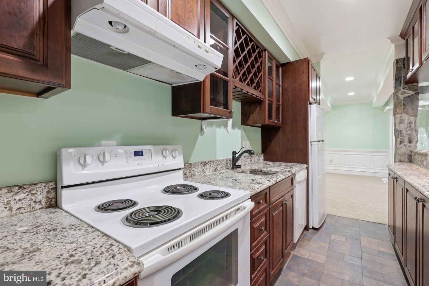 8813 Oak Leaf Dr Property Photo 46