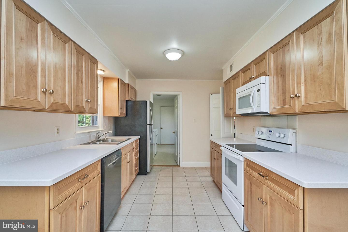 5806 Bent Twig Rd Property Photo 12