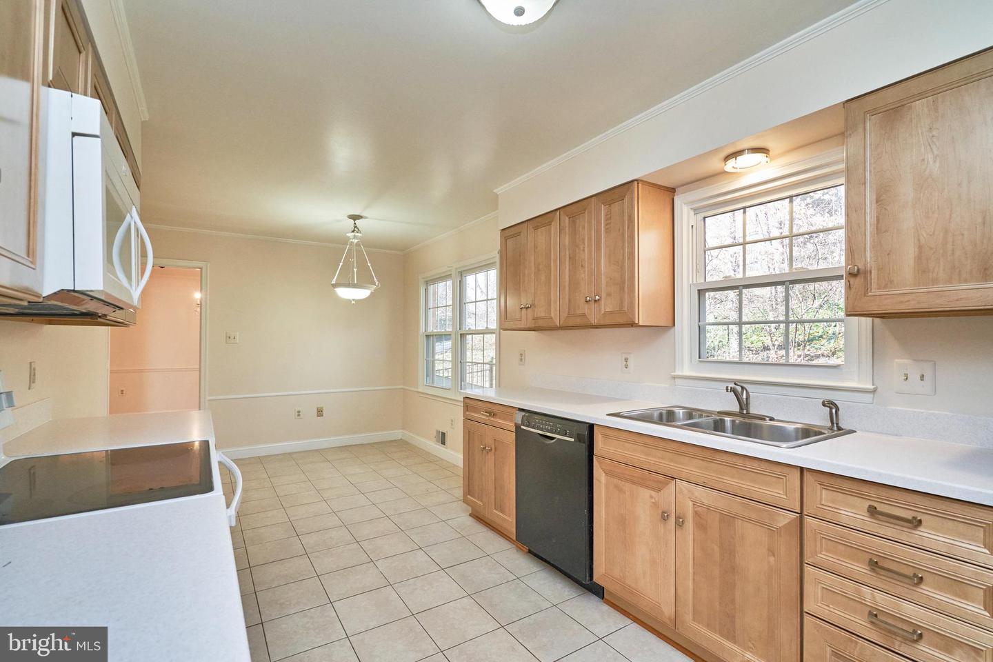 5806 Bent Twig Rd Property Photo 13