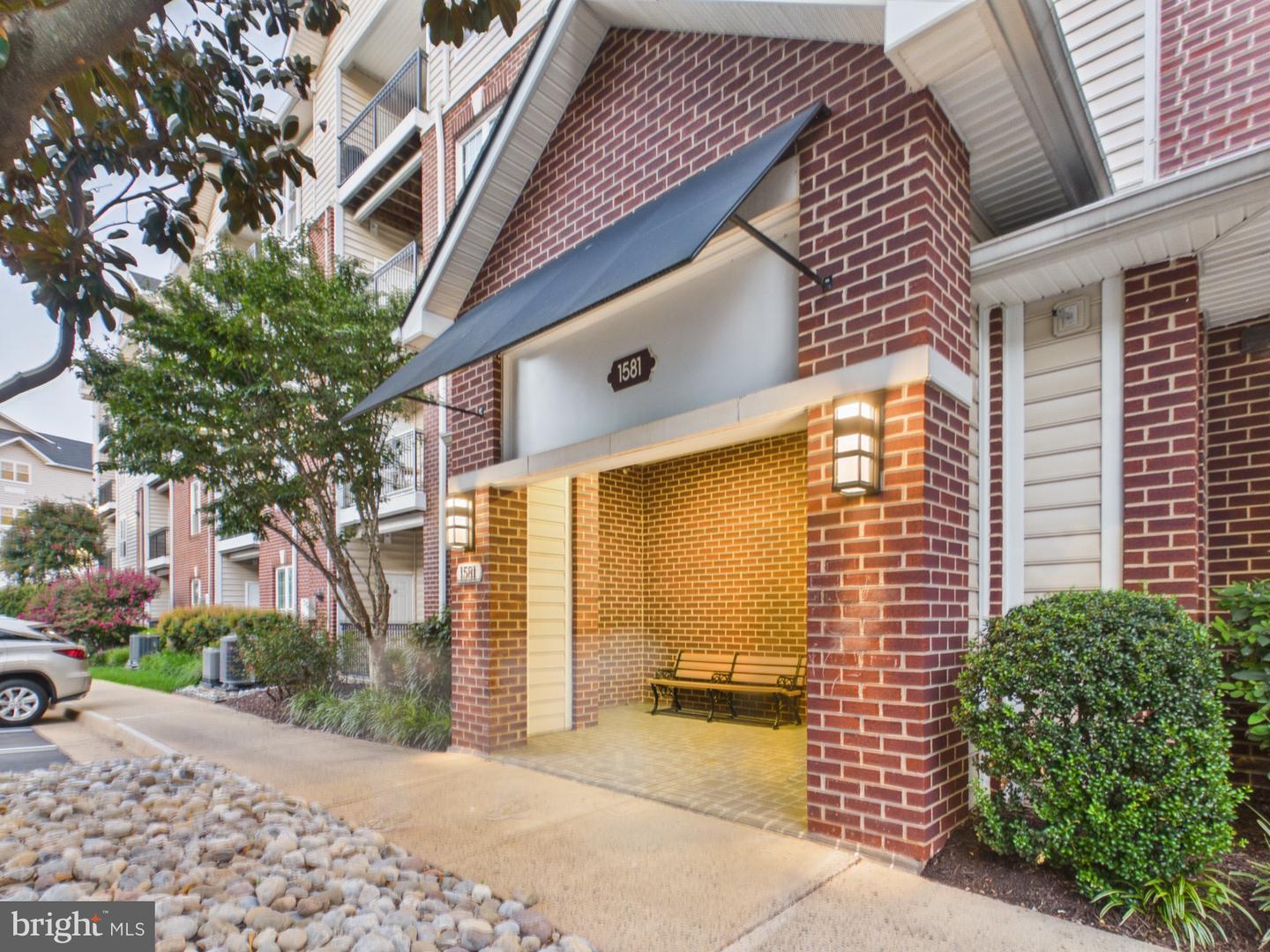 1581 SPRING GATE DR #5301 Property Photo 1