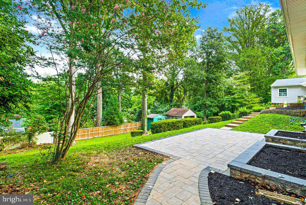 7600 Hamlet St Property Photo 31