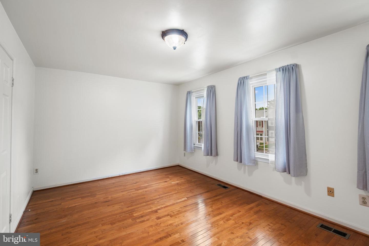 8063 Dulciana Ct Property Photo 15