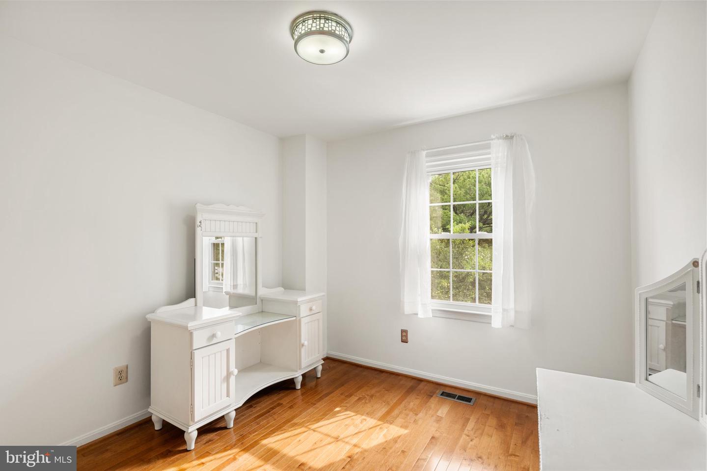 8063 Dulciana Ct Property Photo 19