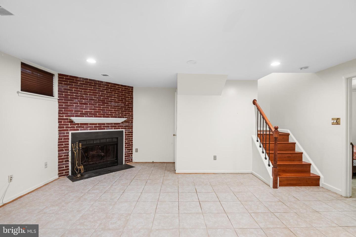 8063 Dulciana Ct Property Photo 23