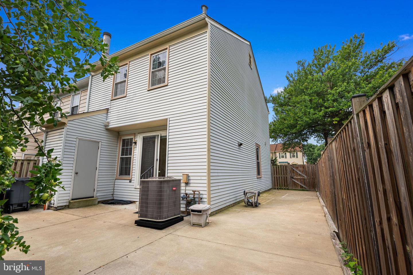 8063 Dulciana Ct Property Photo 27