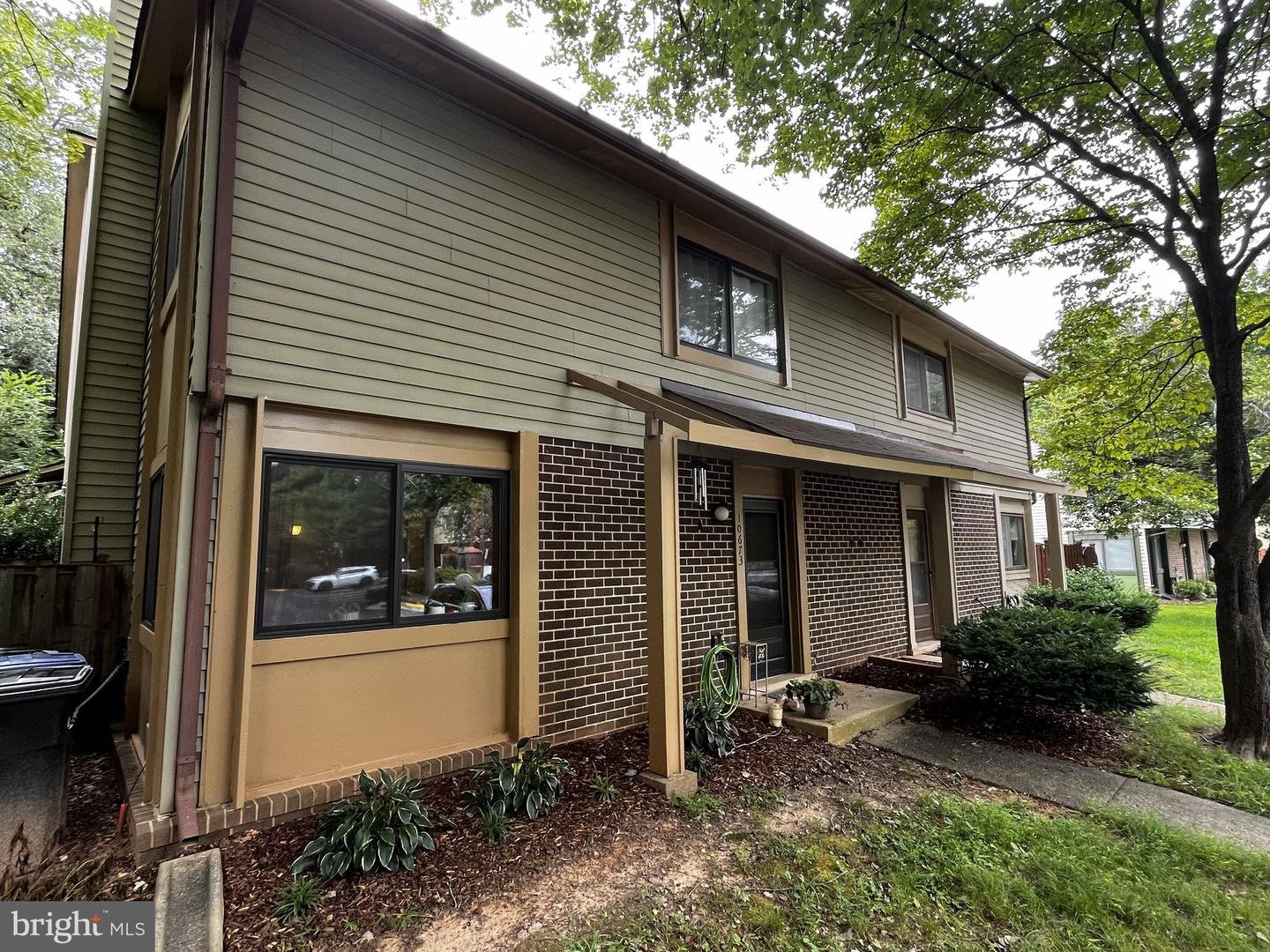 10673 Spring Oak Ct Property Photo 2