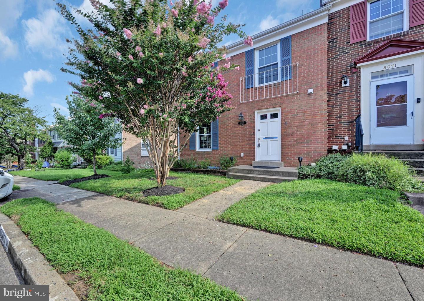 8069 POWDERBROOK LN Property Photo 1