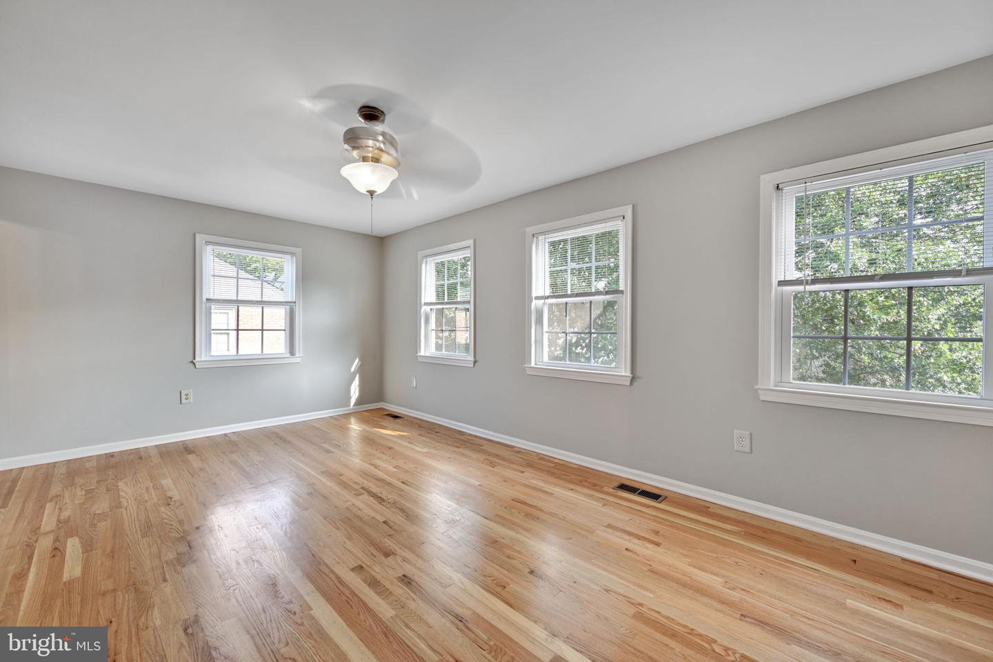 8069 Powderbrook Ln Property Photo 23