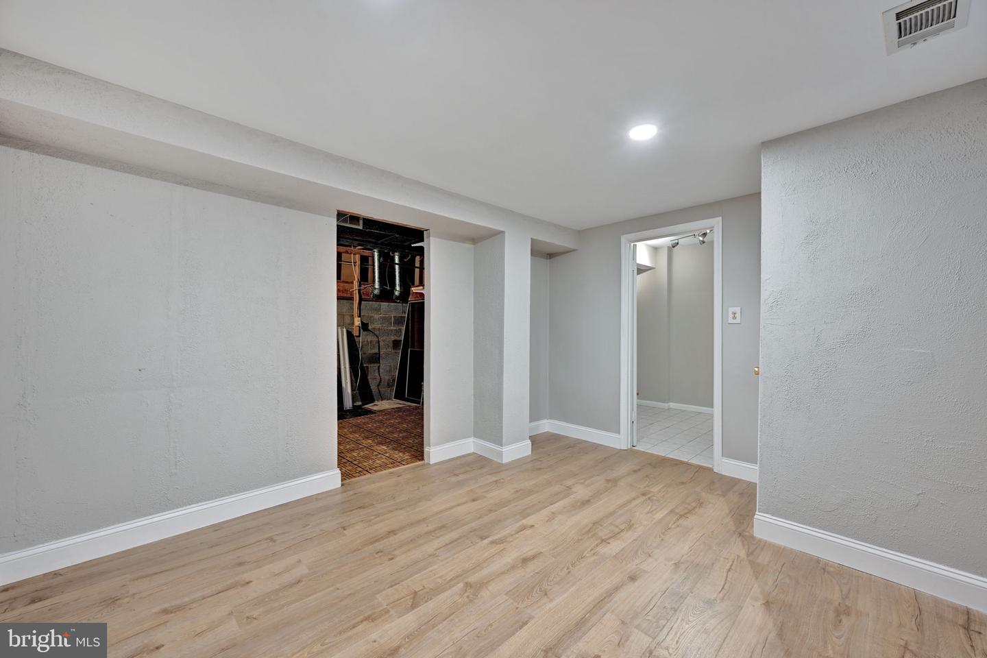 8069 Powderbrook Ln Property Photo 38