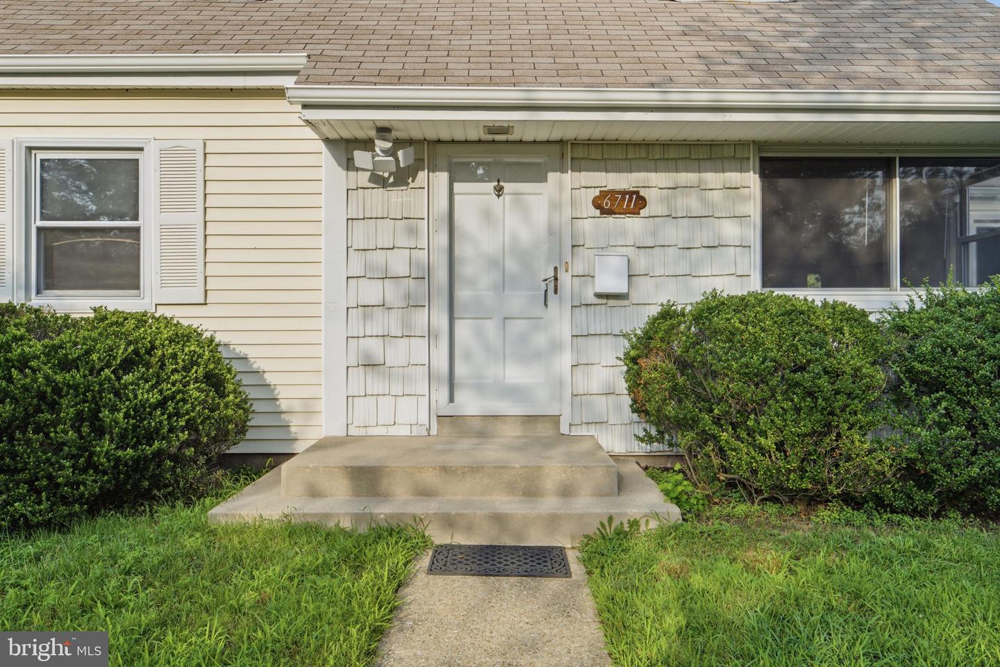 6711 Swarthmore Dr Property Photo 3