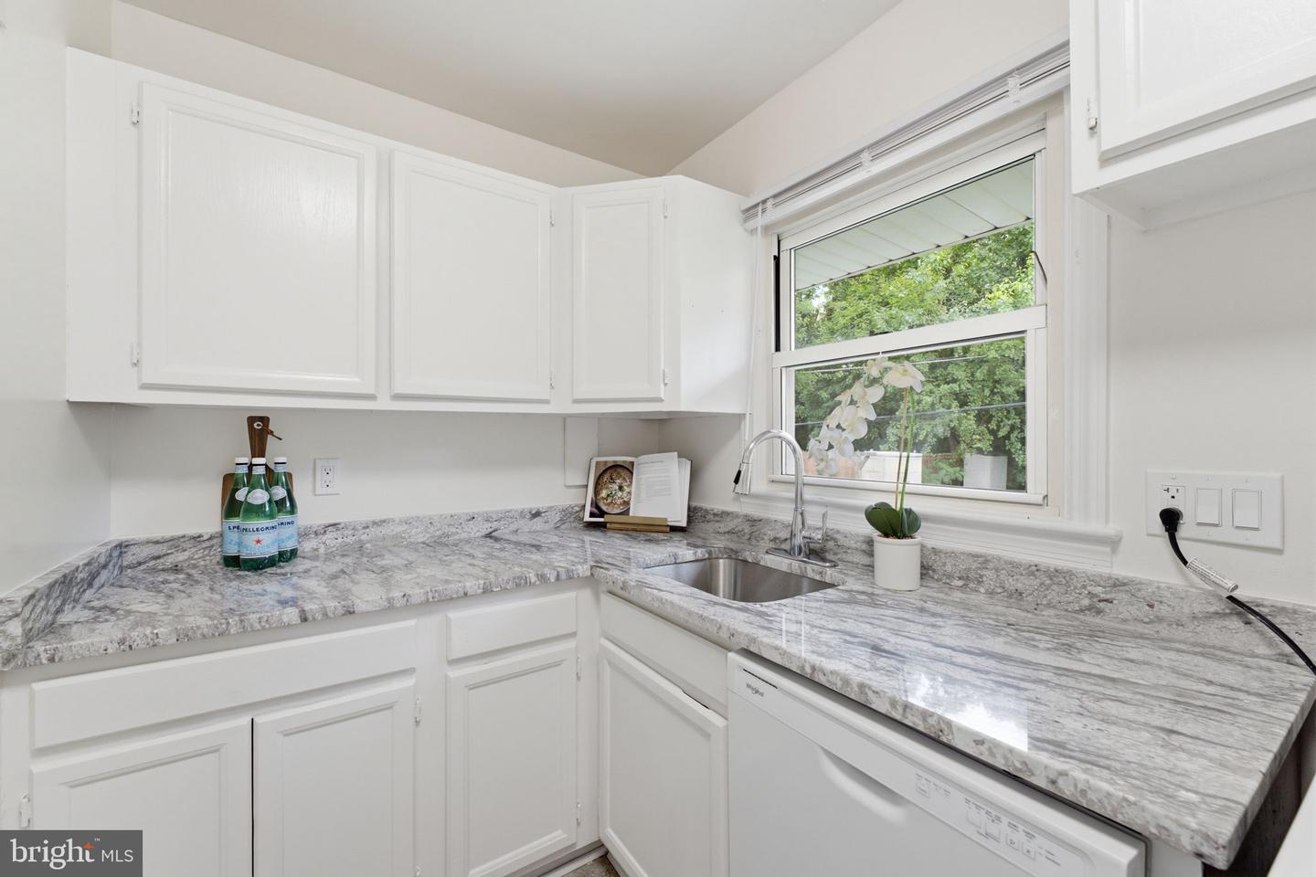 6711 Swarthmore Dr Property Photo 17