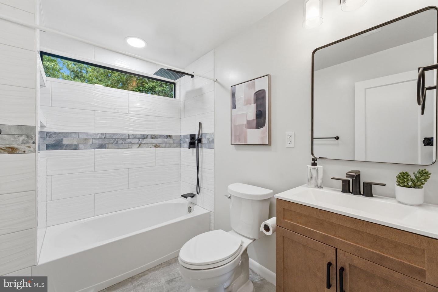 6711 Swarthmore Dr Property Photo 40