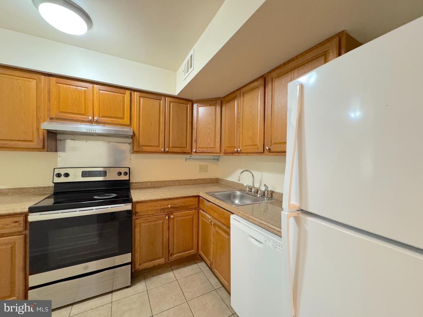 4657 Logsdon Dr Property Photo 6