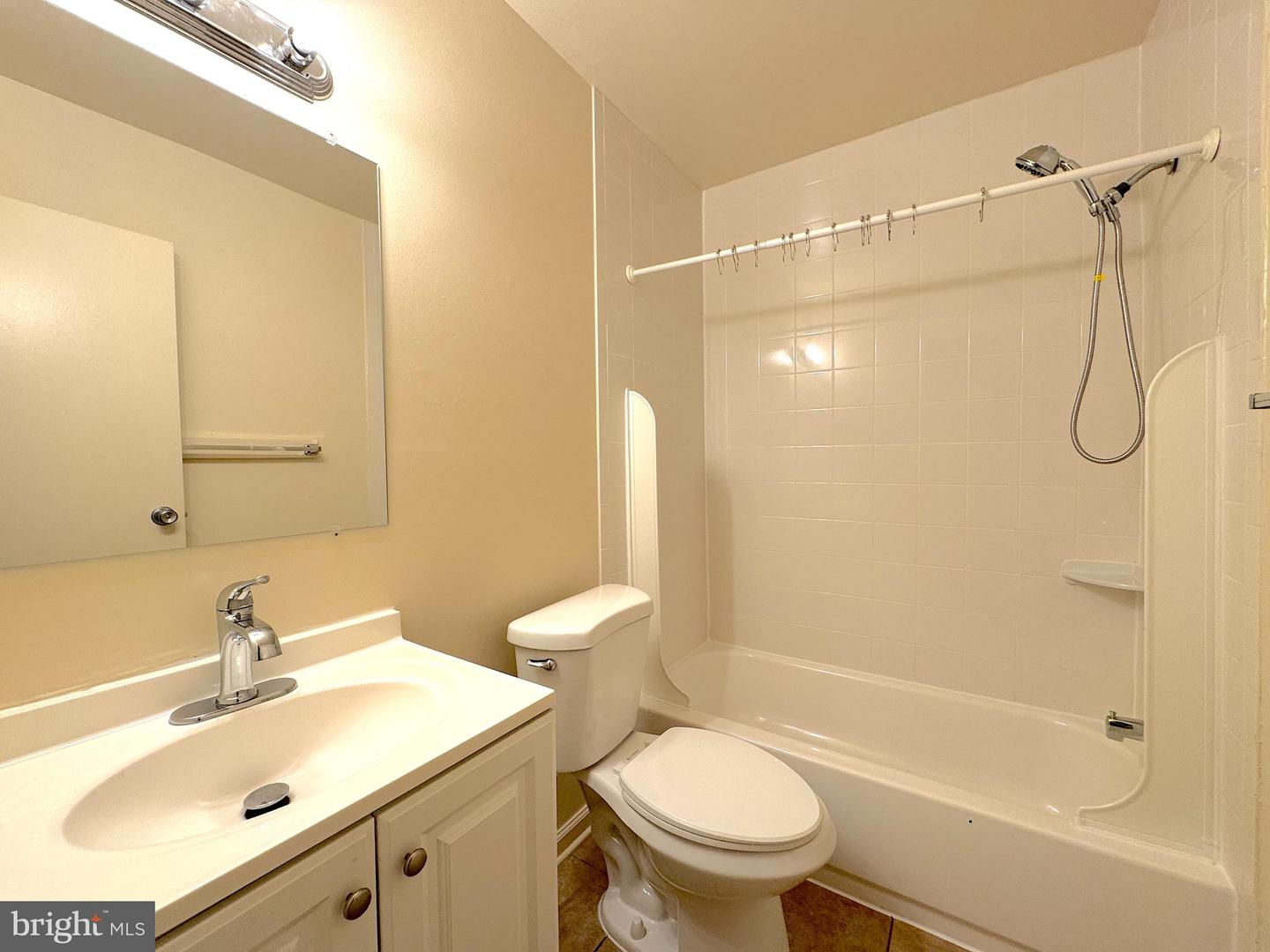 4657 Logsdon Dr Property Photo 17
