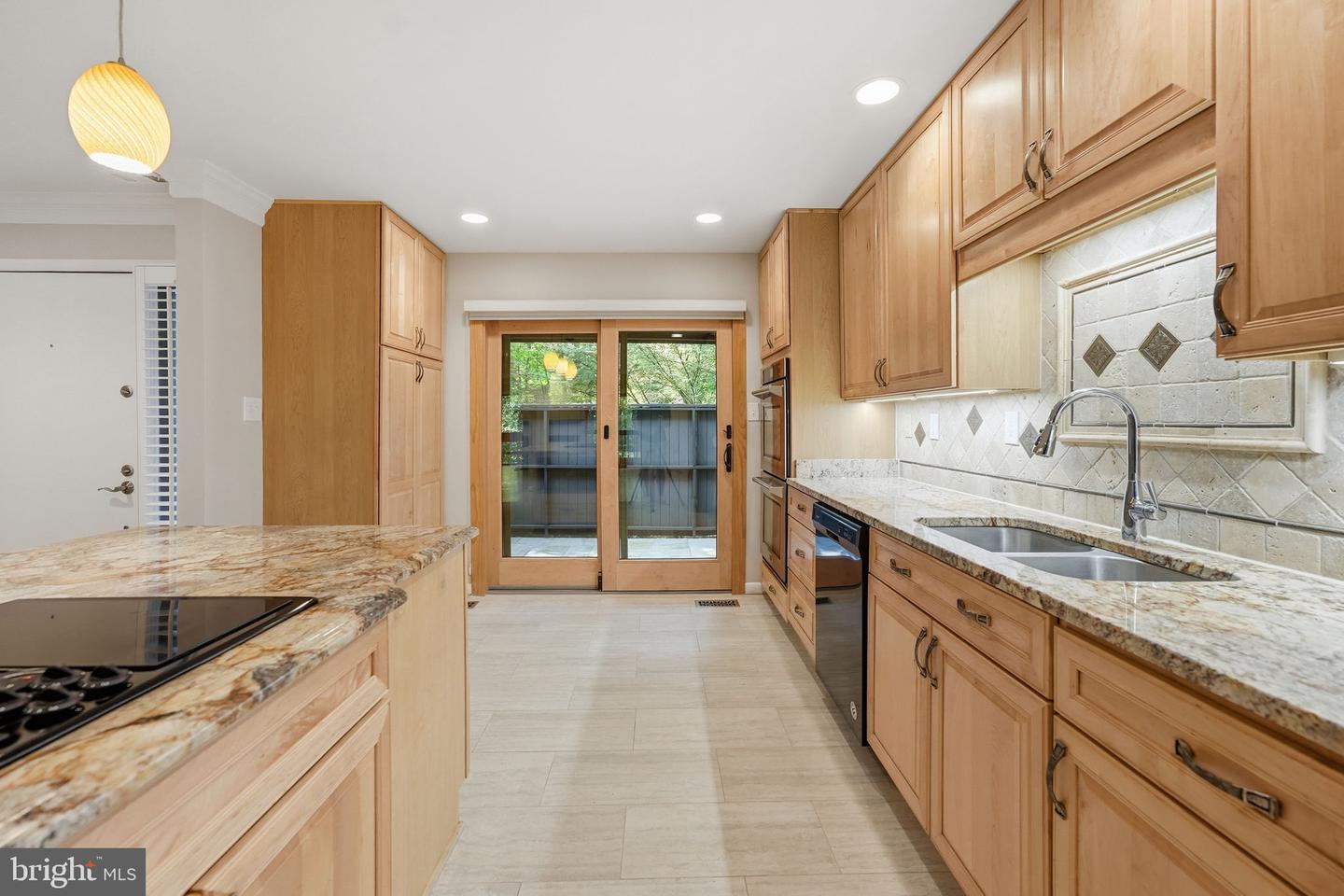 2017 Wethersfield Ct Property Photo 7