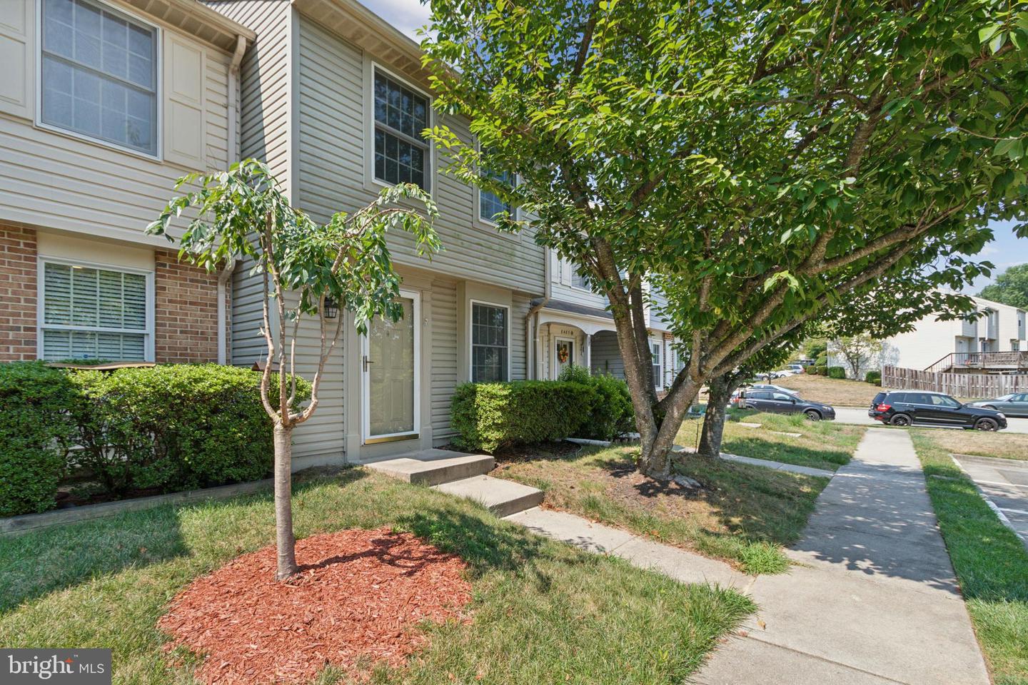 8483 Aurora Ct Property Photo 2