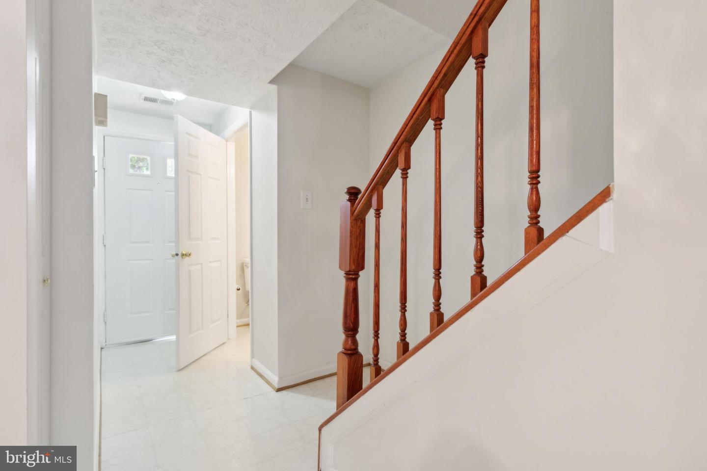 8483 Aurora Ct Property Photo 5