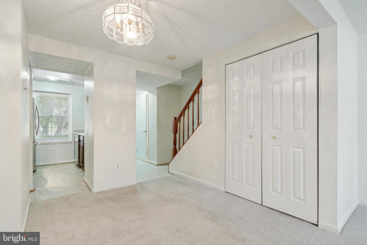 8483 Aurora Ct Property Photo 7