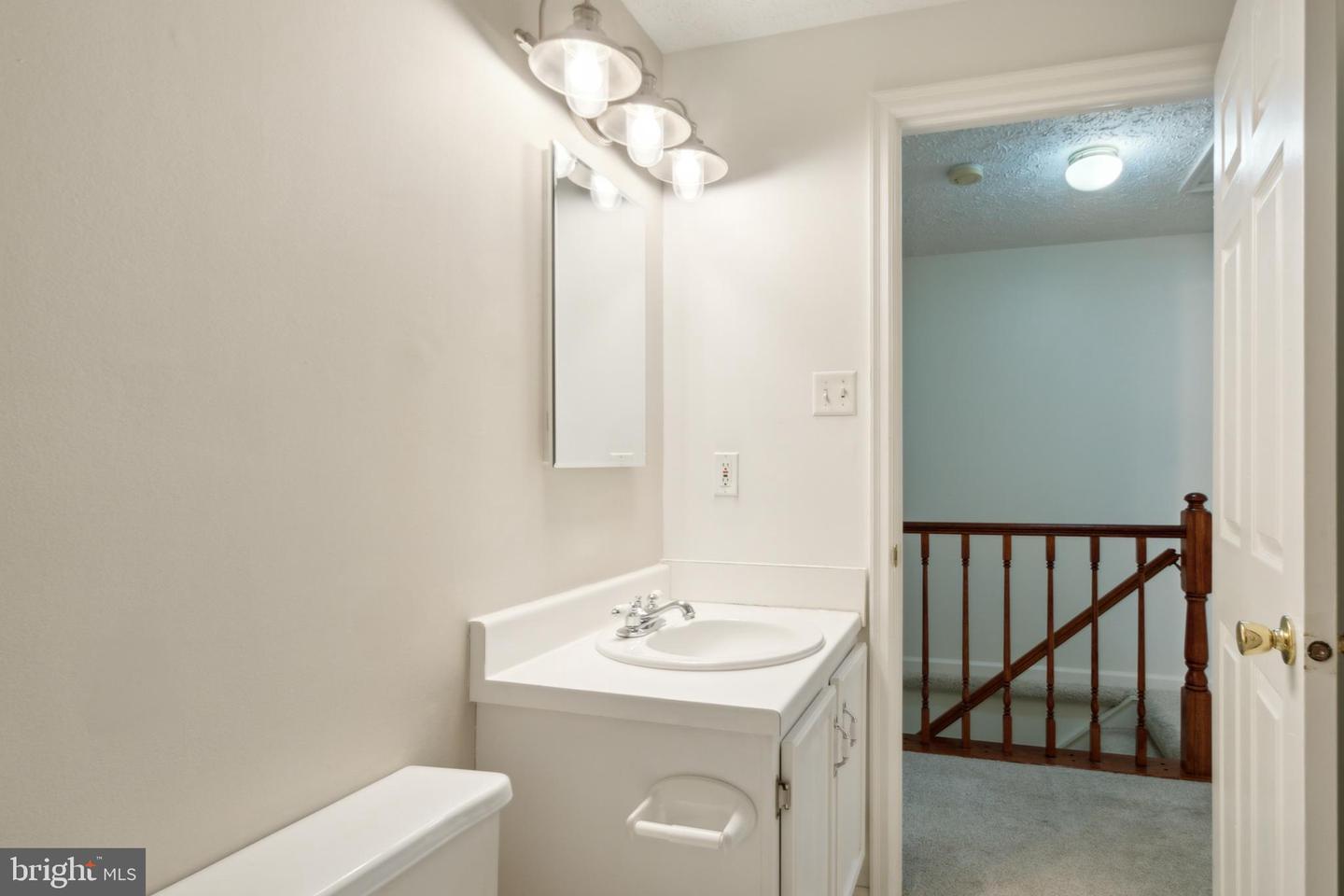 8483 Aurora Ct Property Photo 16
