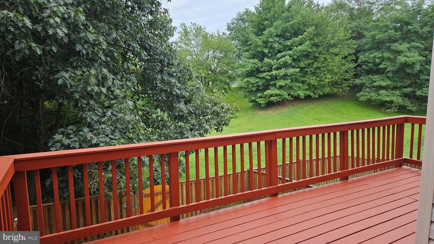 6852 Drifton Ct Property Photo 12
