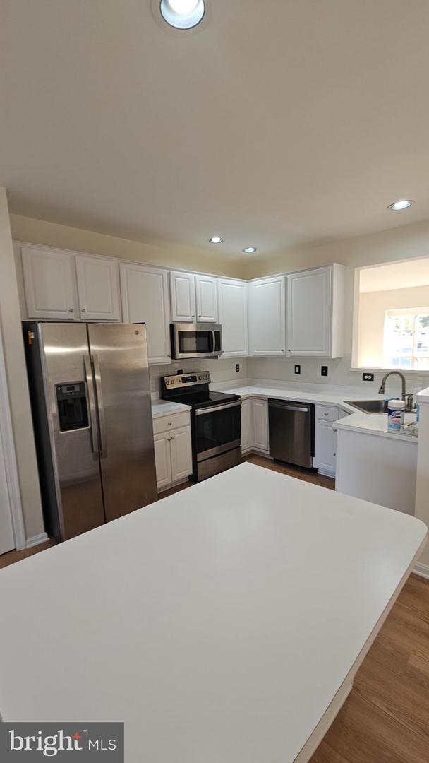 6852 Drifton Ct Property Photo 14