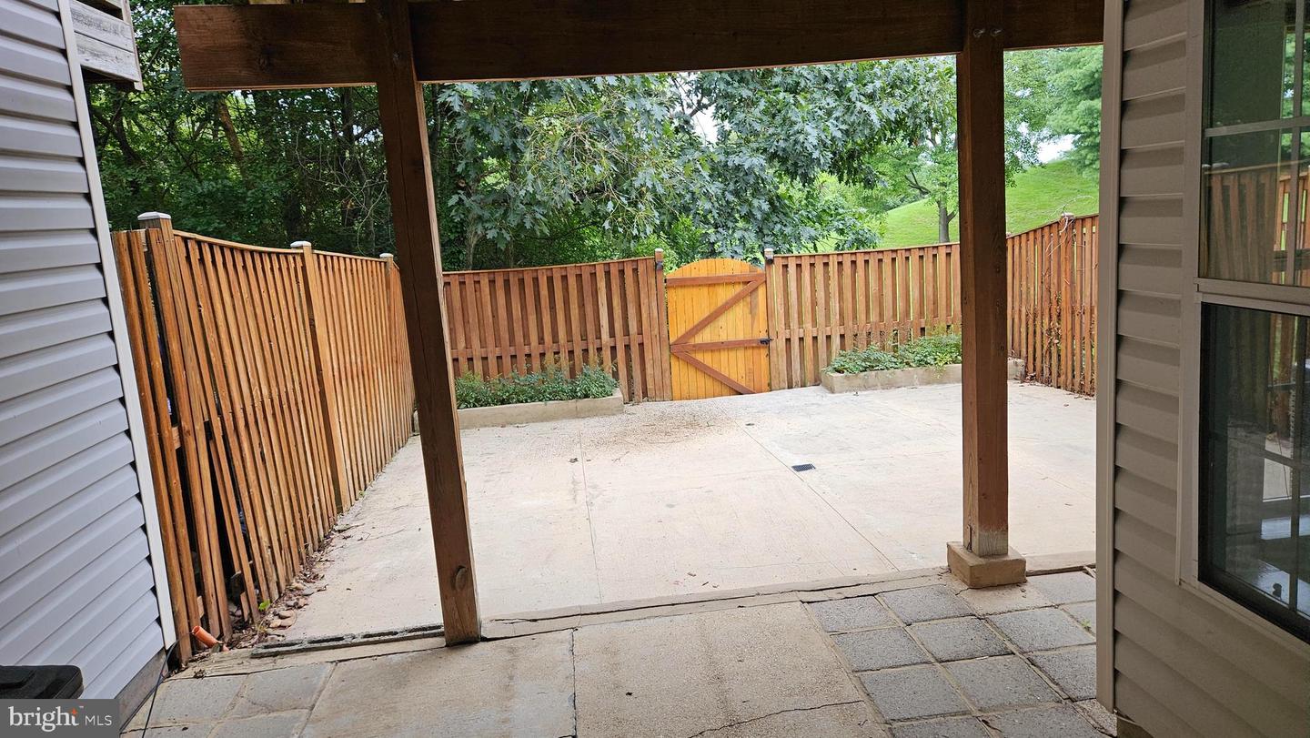 6852 Drifton Ct Property Photo 29