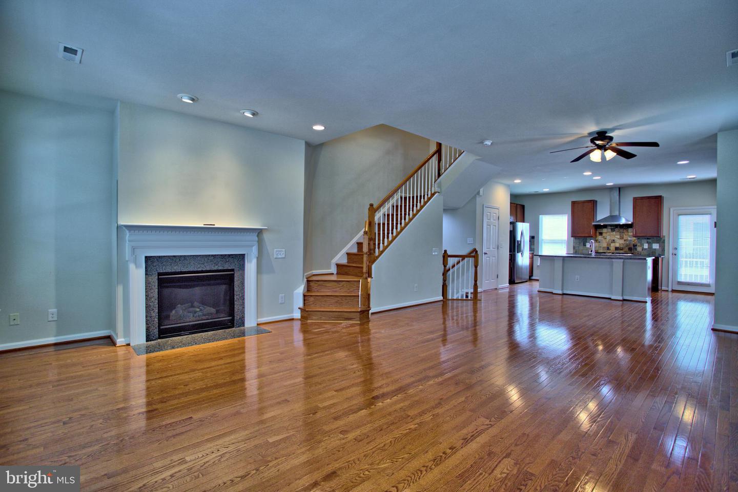9612 Stockwell Ln Property Photo 18