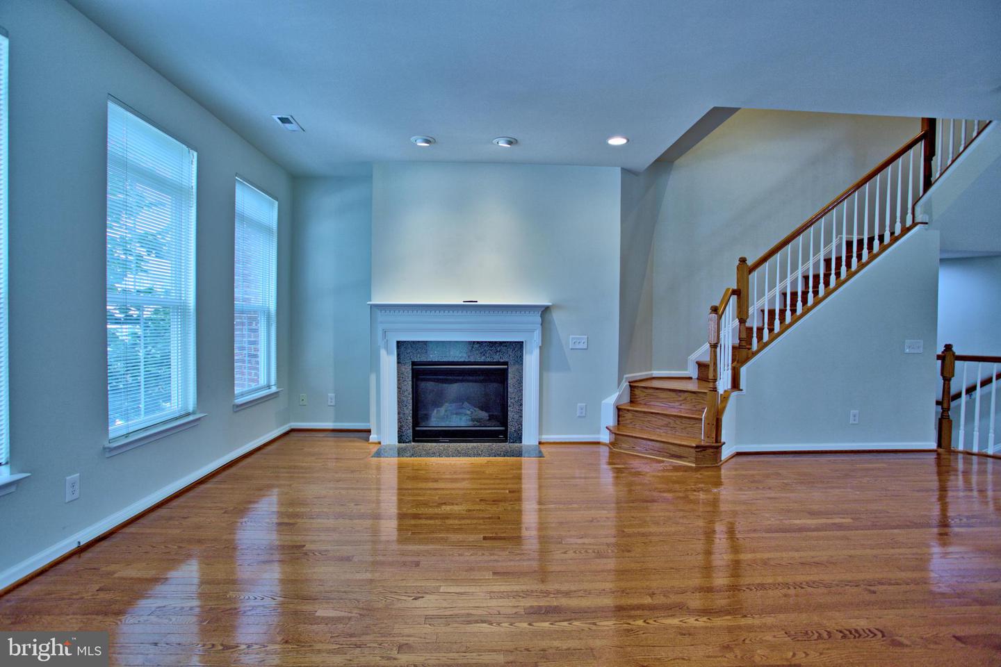 9612 Stockwell Ln Property Photo 19