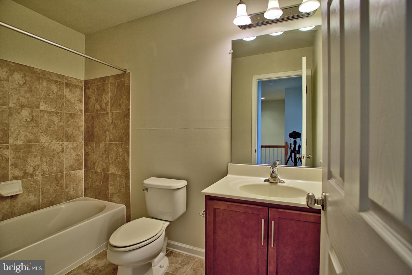 9612 Stockwell Ln Property Photo 24