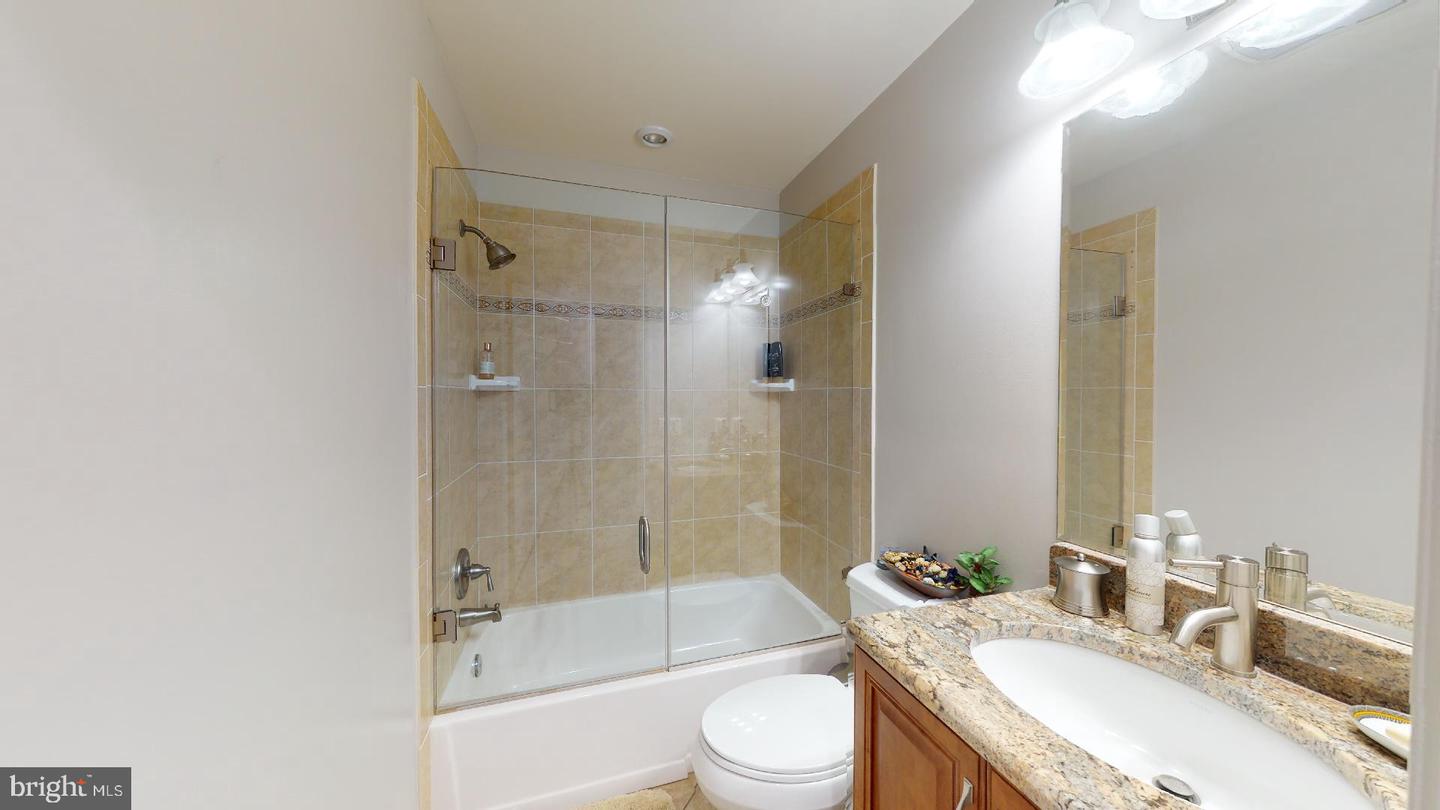 7628 Chancellor Way Property Photo 28