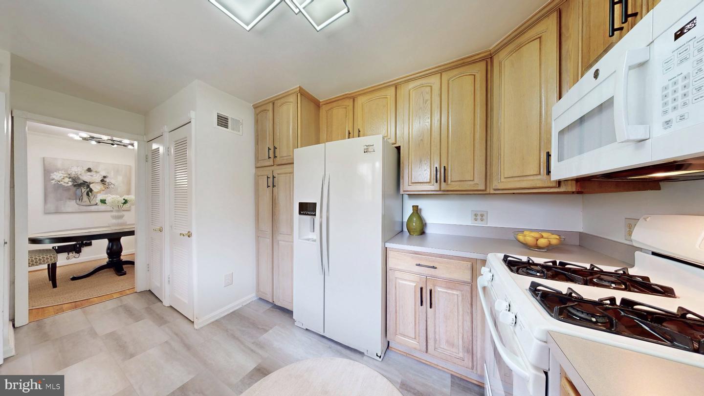 8100 Carlyle Pl Property Photo 14