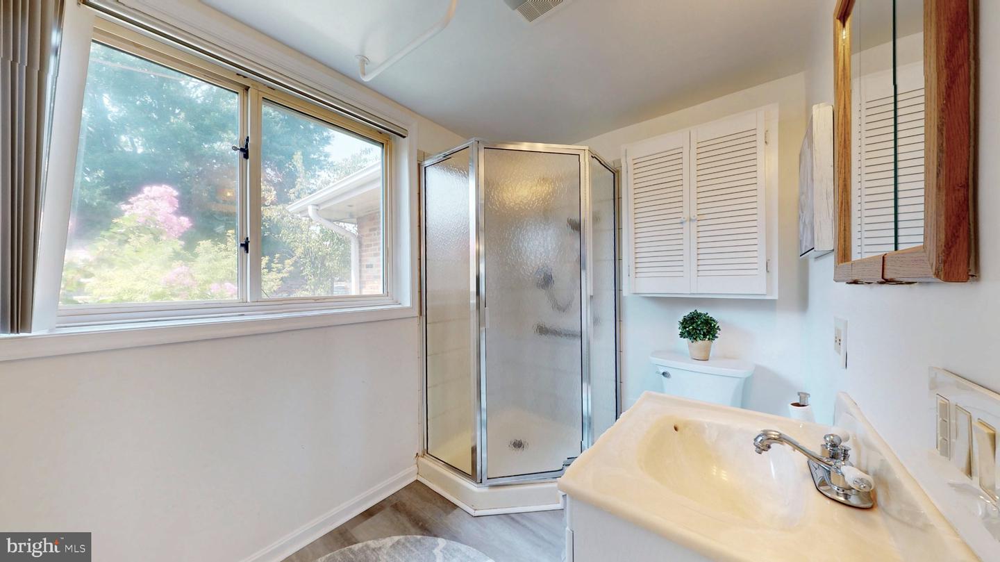 8100 Carlyle Pl Property Photo 18
