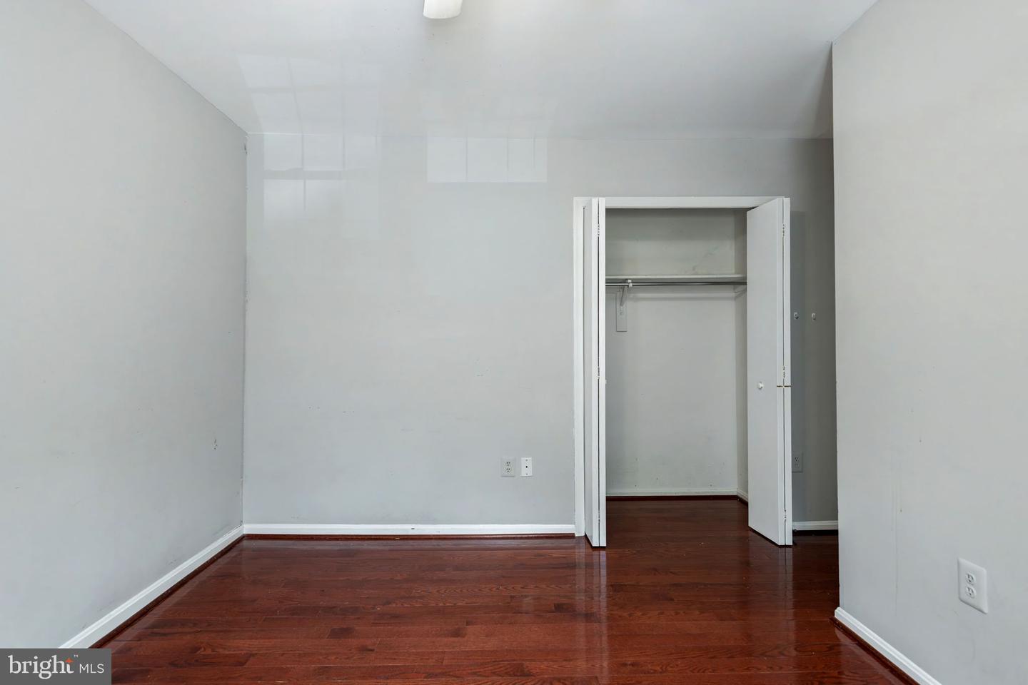 4749 Gainsborough Dr Property Photo 26