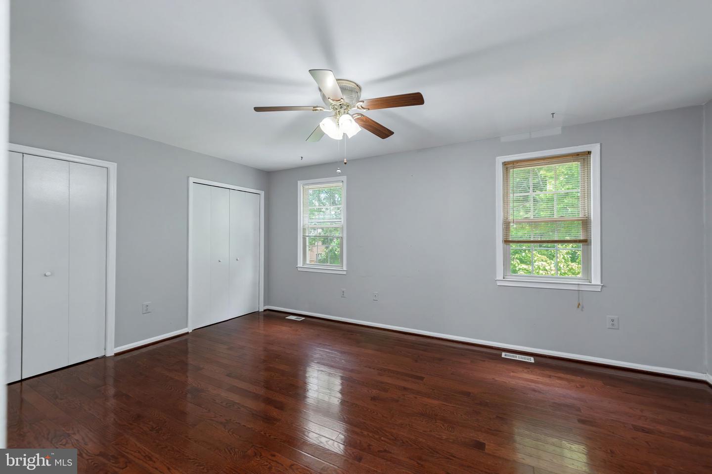 4749 Gainsborough Dr Property Photo 32