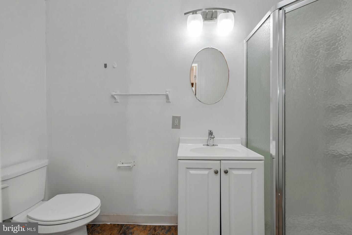 4749 Gainsborough Dr Property Photo 40