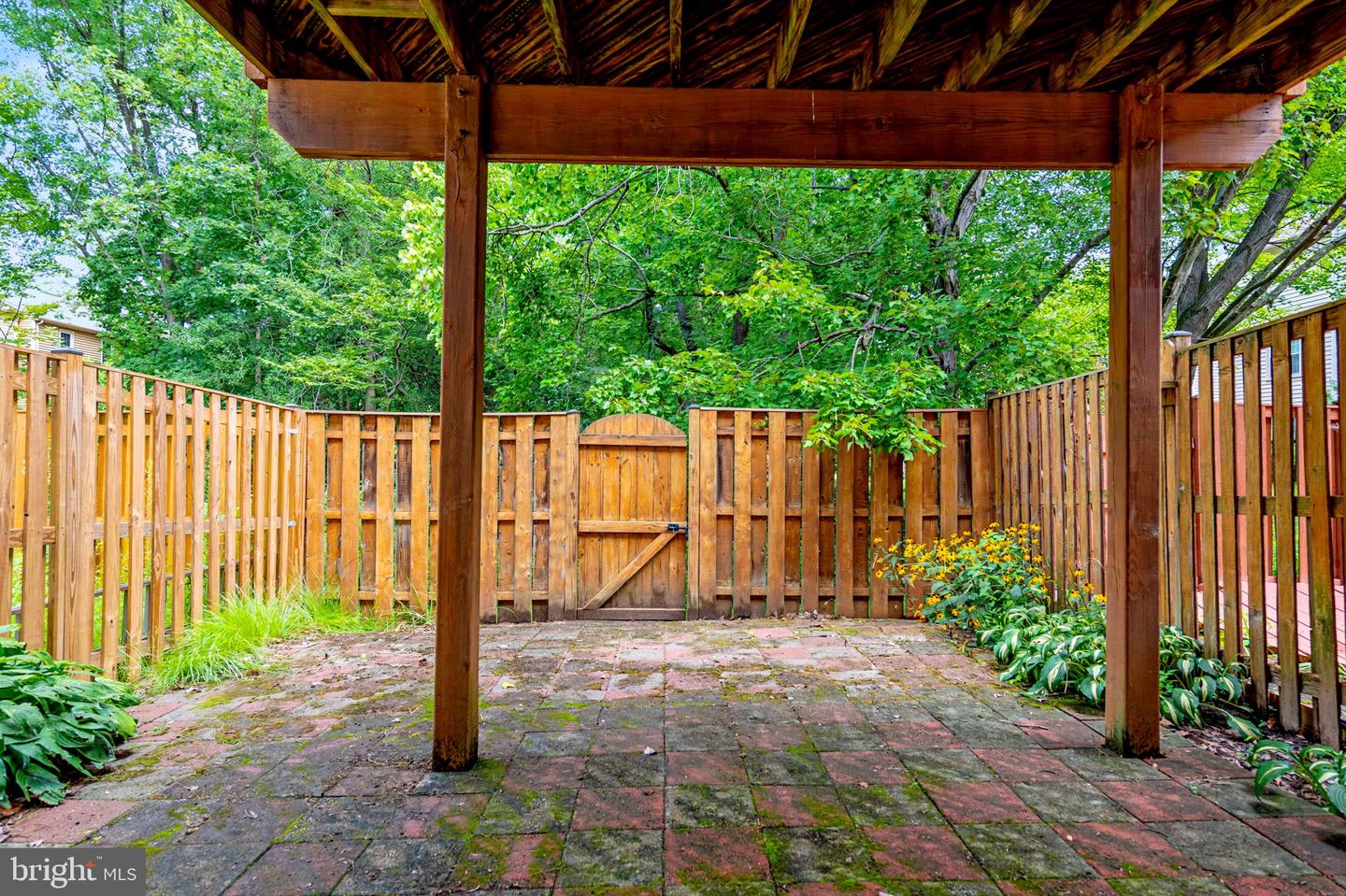 4749 Gainsborough Dr Property Photo 45