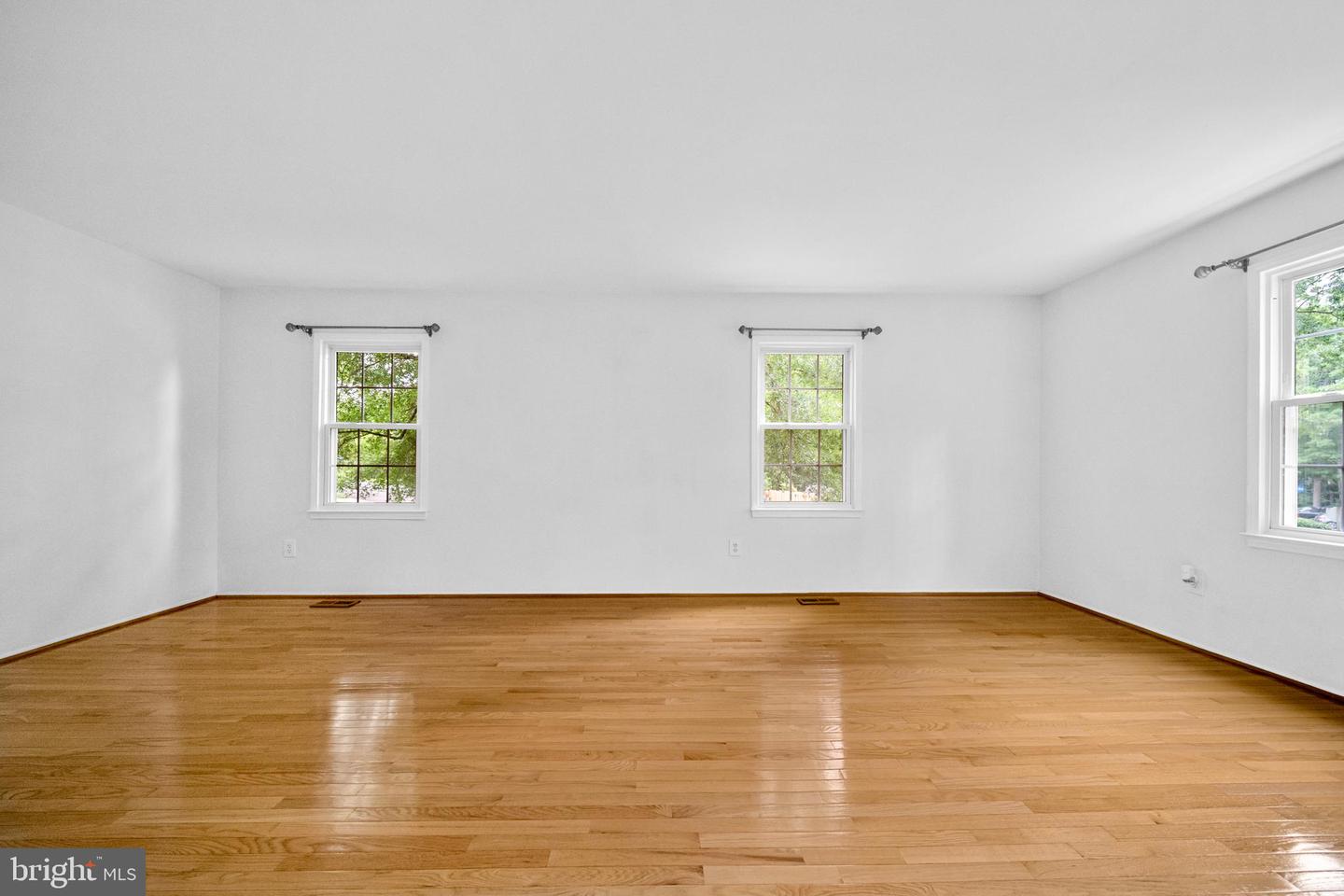 5436 Donnelly Ct Property Photo 7