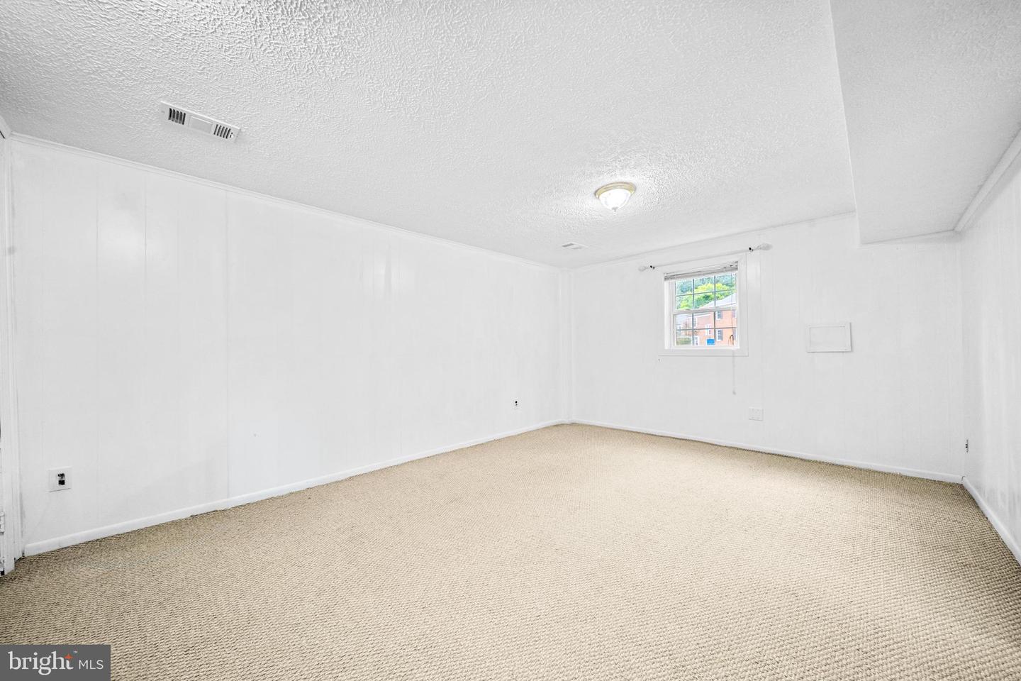 5436 Donnelly Ct Property Photo 34