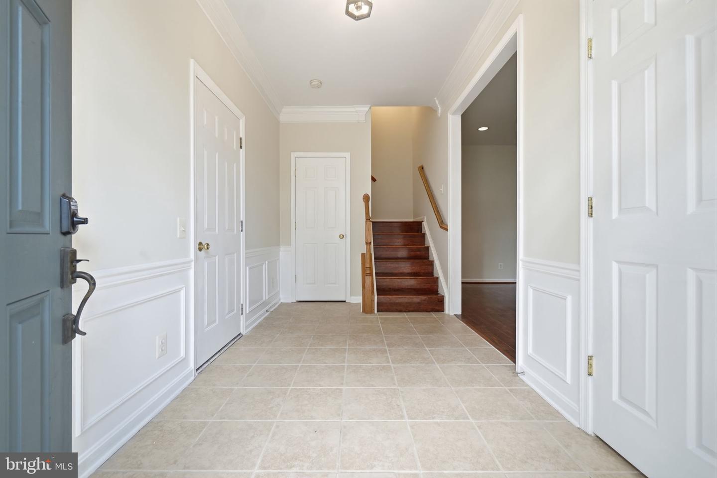 13318 Summer Garden Walk Property Photo 5