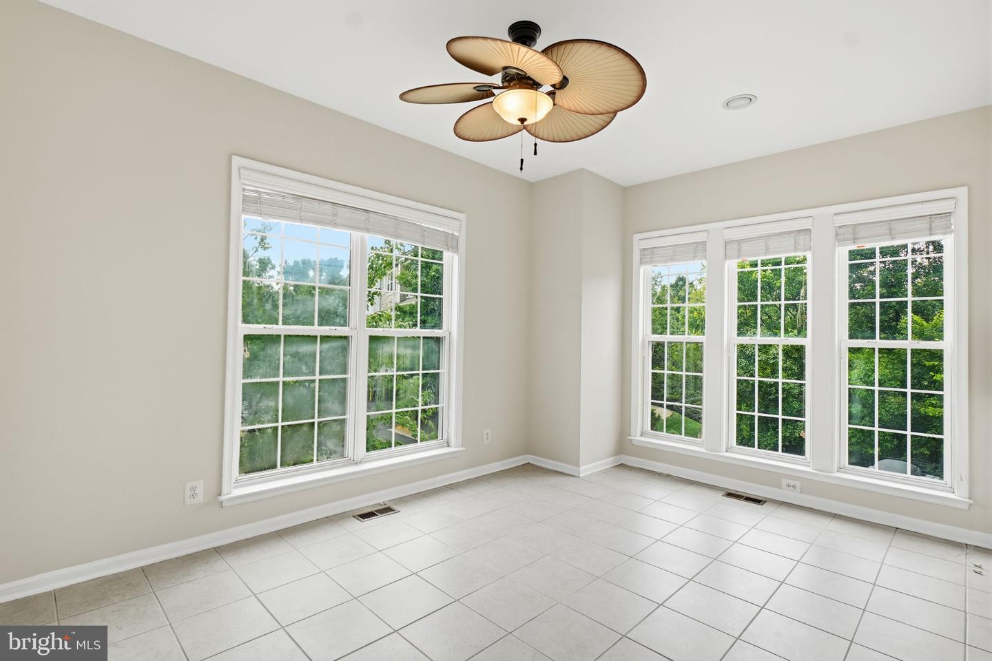 13318 Summer Garden Walk Property Photo 10