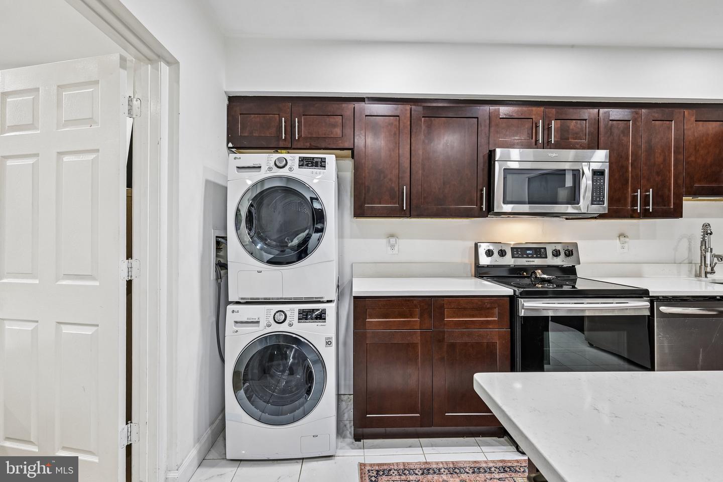 3709 S George Mason Dr #t14e Property Photo 12