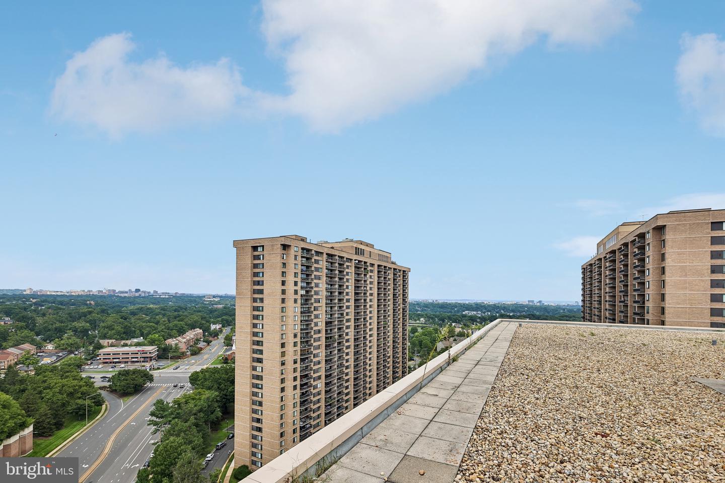 3709 S George Mason Dr #t14e Property Photo 61