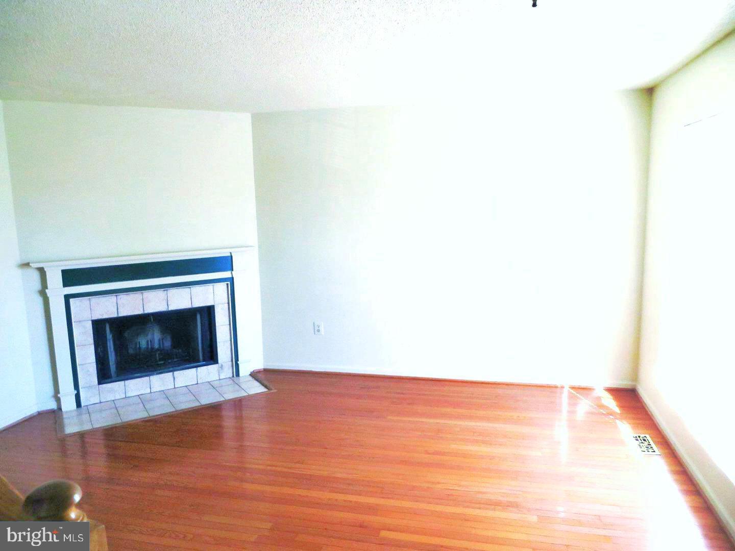 6502 Old Carriage Ln Property Photo 3