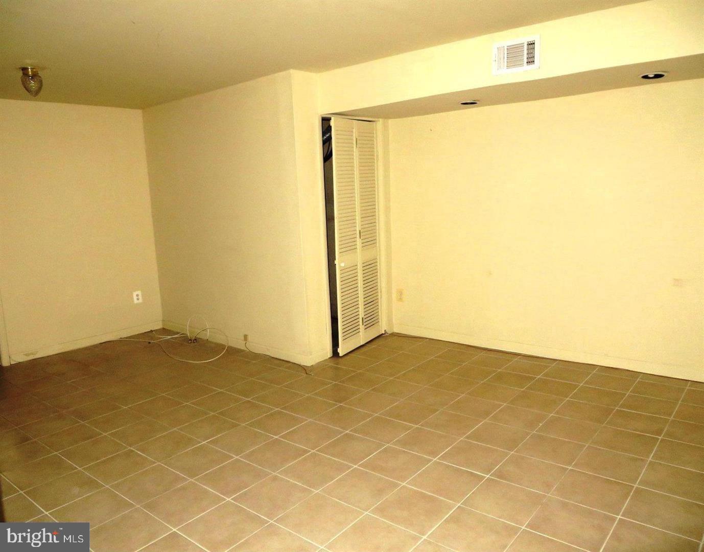 6502 Old Carriage Ln Property Photo 8